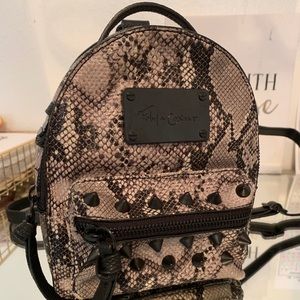 Foley and Corinna Bag